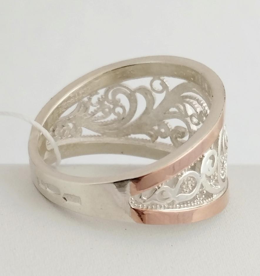 Серебряное кольцо с золотой вставкой и цирконием (33782911) 1