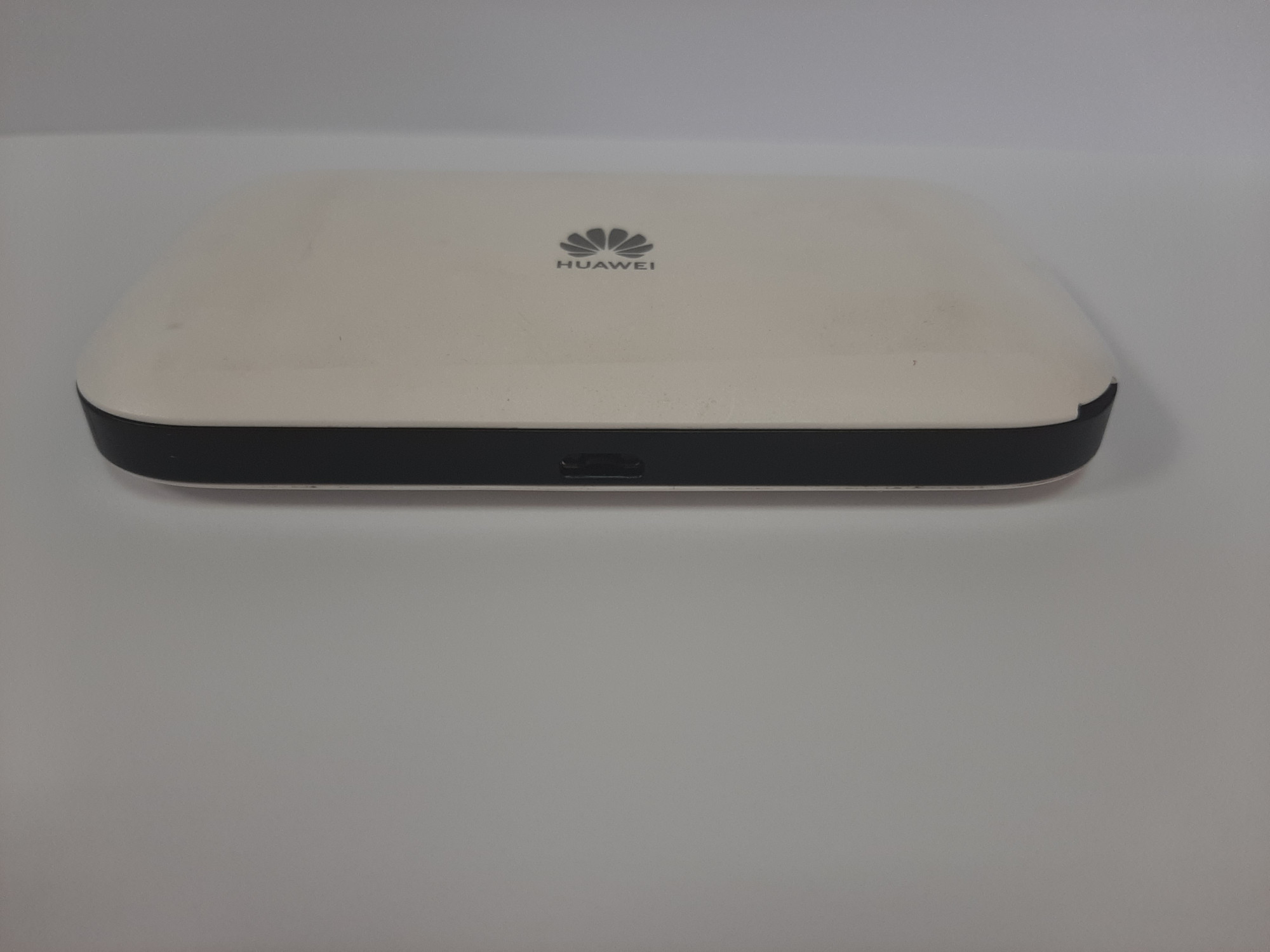 Модем 3G/4G + Wi-Fi роутер Huawei E5576-320 2