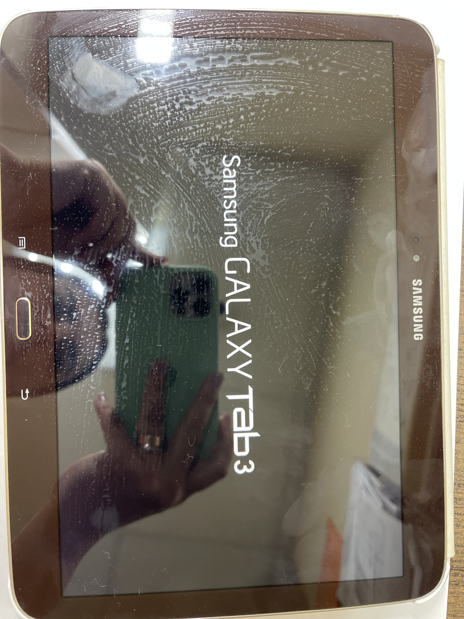 Планшет Samsung Galaxy Tab 3 GT-P5220 16Gb 0