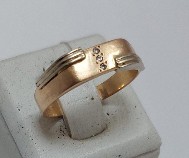 Перстень из красного и белого золота с цирконием (32778941) 0
