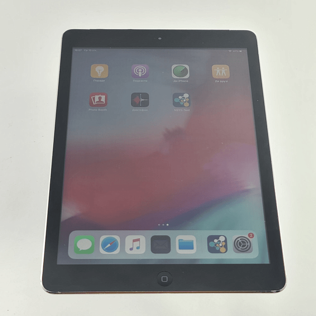 Планшет Apple iPad Air Wi-Fi 4G 64GB MD793 0