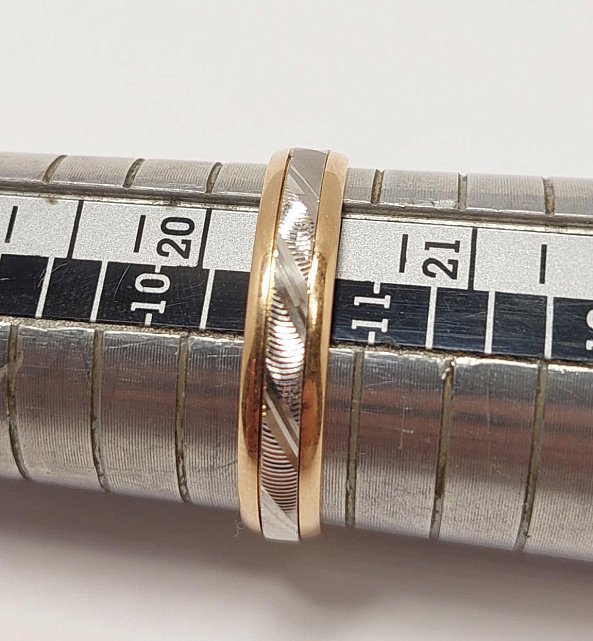 Обручальное кольцо из красного и белого золота (33815822)  2