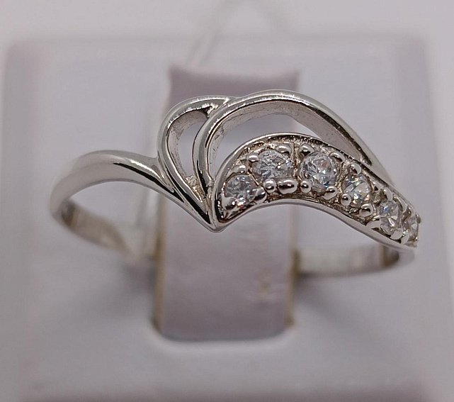 Серебряное кольцо с цирконием (33777530) 0