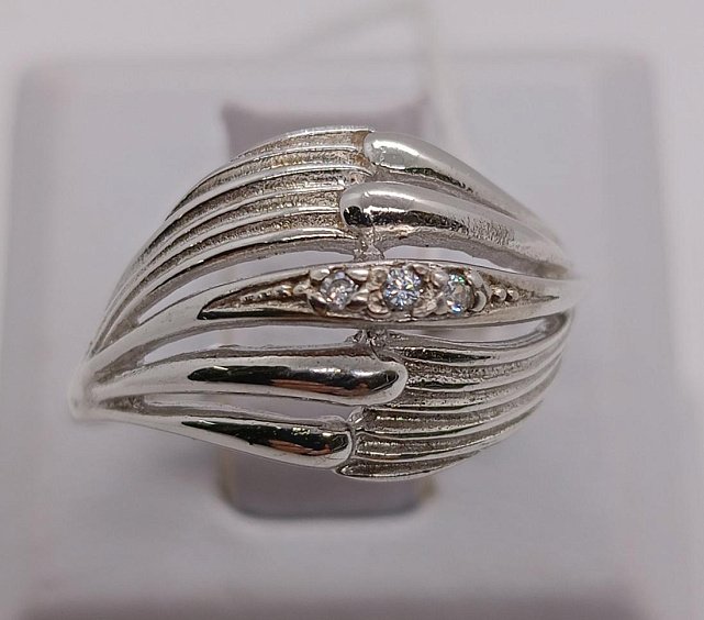 Серебряное кольцо с цирконием (33769577) 0
