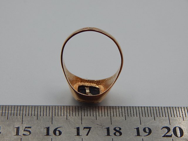 Перстень из красного и белого золота с каучуком (32183860) 4