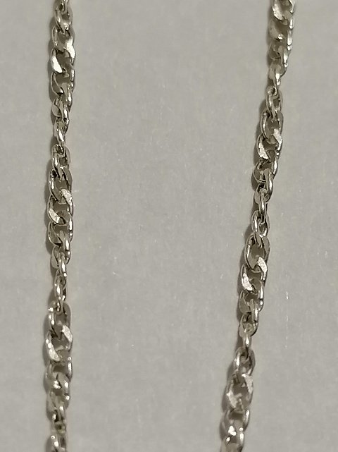 Серебряная цепочка с плетением панцирное (32782319) 1