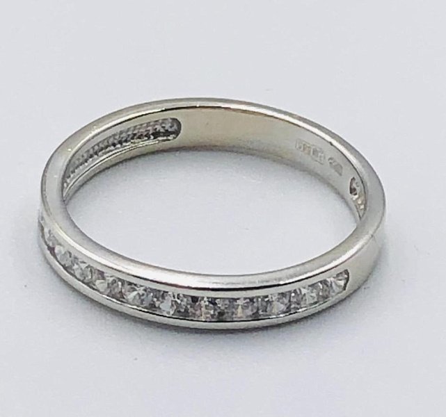Кольцо из белого золота с цирконием (33792681)  1