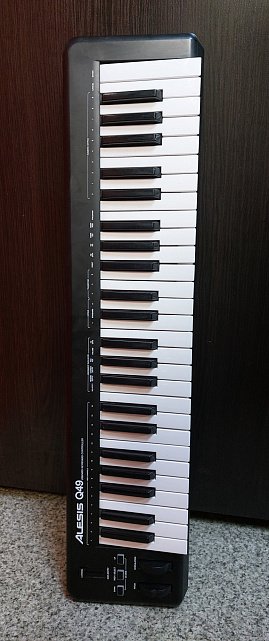 Midi-клавіатура Alesis Q49 0